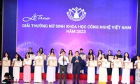  Gian nan đường đến giảng đường của nữ Bí thư Đoàn bị tan máu bẩm sinh 