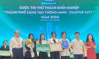  Sinh viên làm pin từ vỏ chuối 第8张