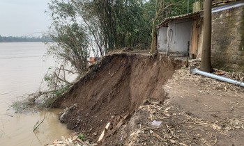  Bản tin 8H: Nữ sinh bị tông tử vong, gia đình viết đơn xin hỗ trợ quan tài 第11张