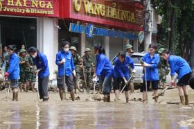  Tuổi trẻ Yên Bái lội bùn khắc phục hậu quả mưa lũ 第5张