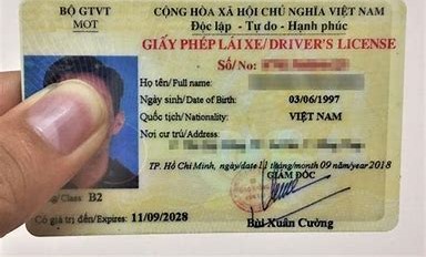 Long An: Nợ hơn 10.000 giấy phép lái xe, người đậu sát hạch lái xe chờ dài cổ, lỗi do ai?