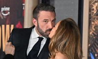  Jennifer Lopez xóa thẳng hình xăm về Ben Affleck 第13张