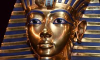  Tìm thấy những bức chạm khắc trên đá của các pharaoh Ai Cập cổ đại dưới sông Nile 第9张