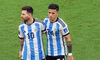  Cựu trọng tài FIFA thừa nhận thiên vị Messi để xin áo đấu 