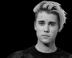 Bi kịch của Justin Bieber và chiếc phao cứu sinh mang tên &quot;tình yêu&quot;  第1张