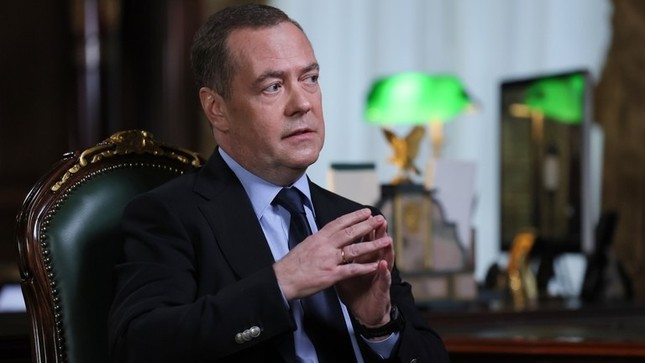  Ông Dmitry Medvedev: Phương Tây đánh giá thấp Nga về vũ khí hạt nhân 