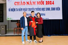 Nhà &quot;không có gì ngoài điều kiện&quot;, nam sinh vẫn quyết học SAT giá 0 đồng